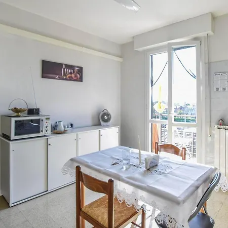 Apartman Cozy In With Wifi